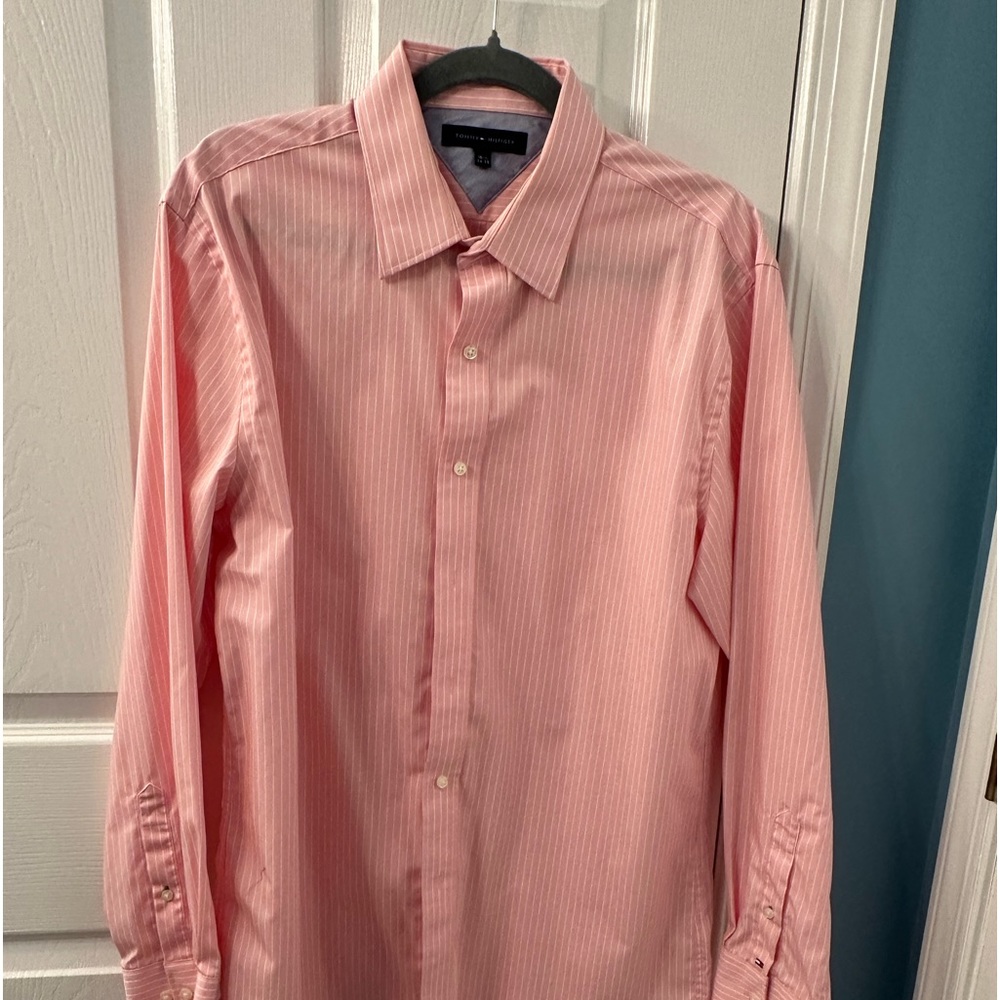 Men’s button down long sleeve shirt